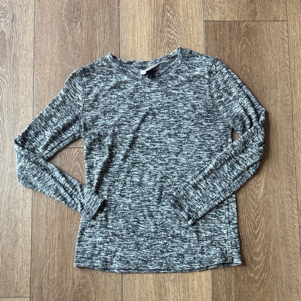 Universal Thread Dark Heather Gray Long Sleeve - image 1